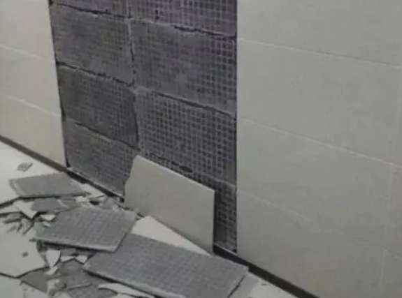 郑州高新区瓷砖空鼓维修公司分享下郑州高新区墙砖松动维修的知识